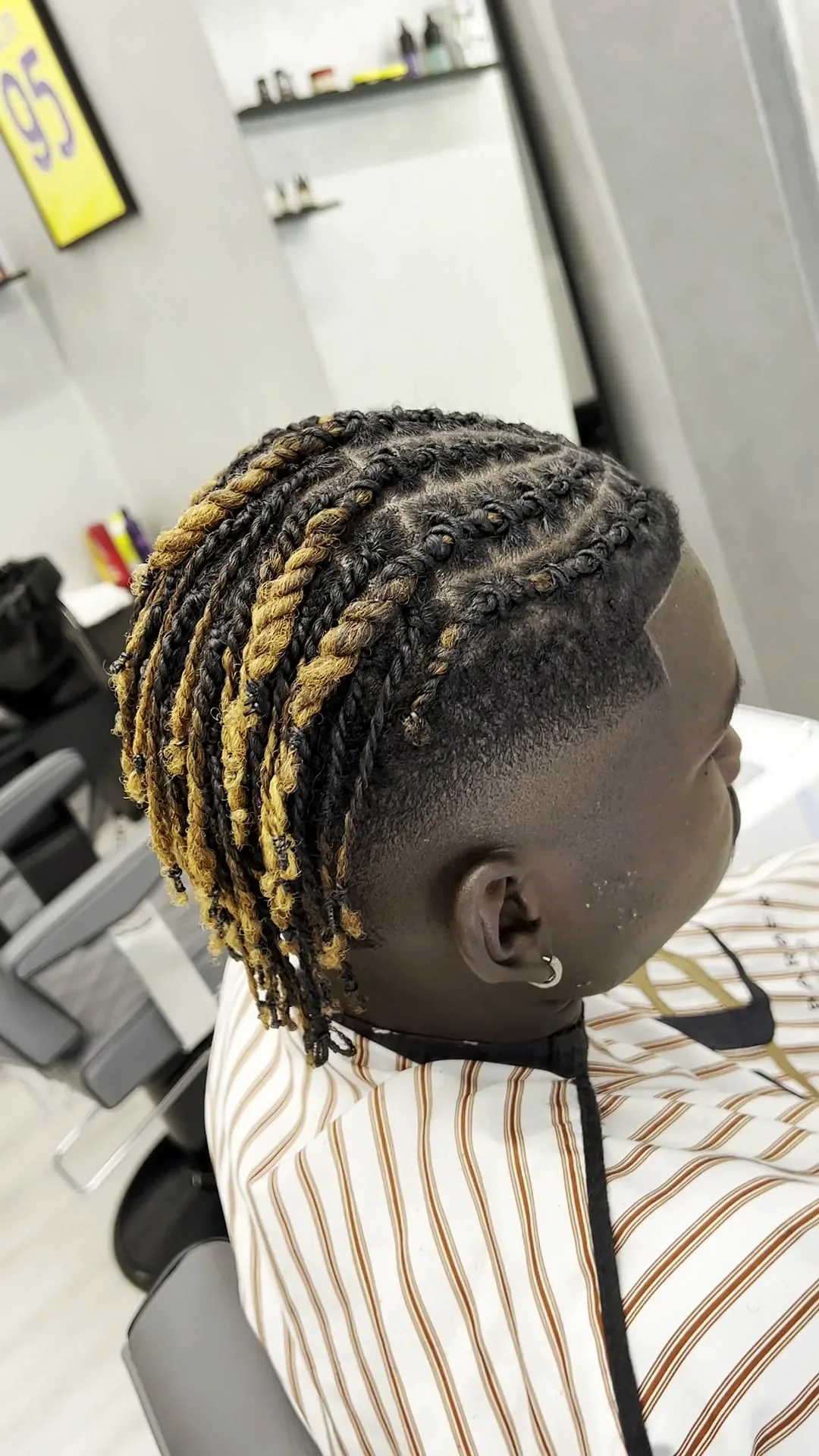 Two-tone barrel twists, gold and black