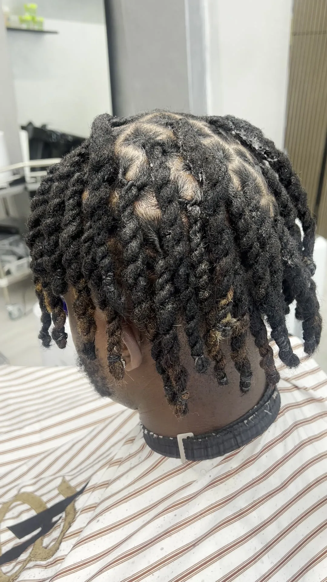 Twists on a mannequin head, even sections